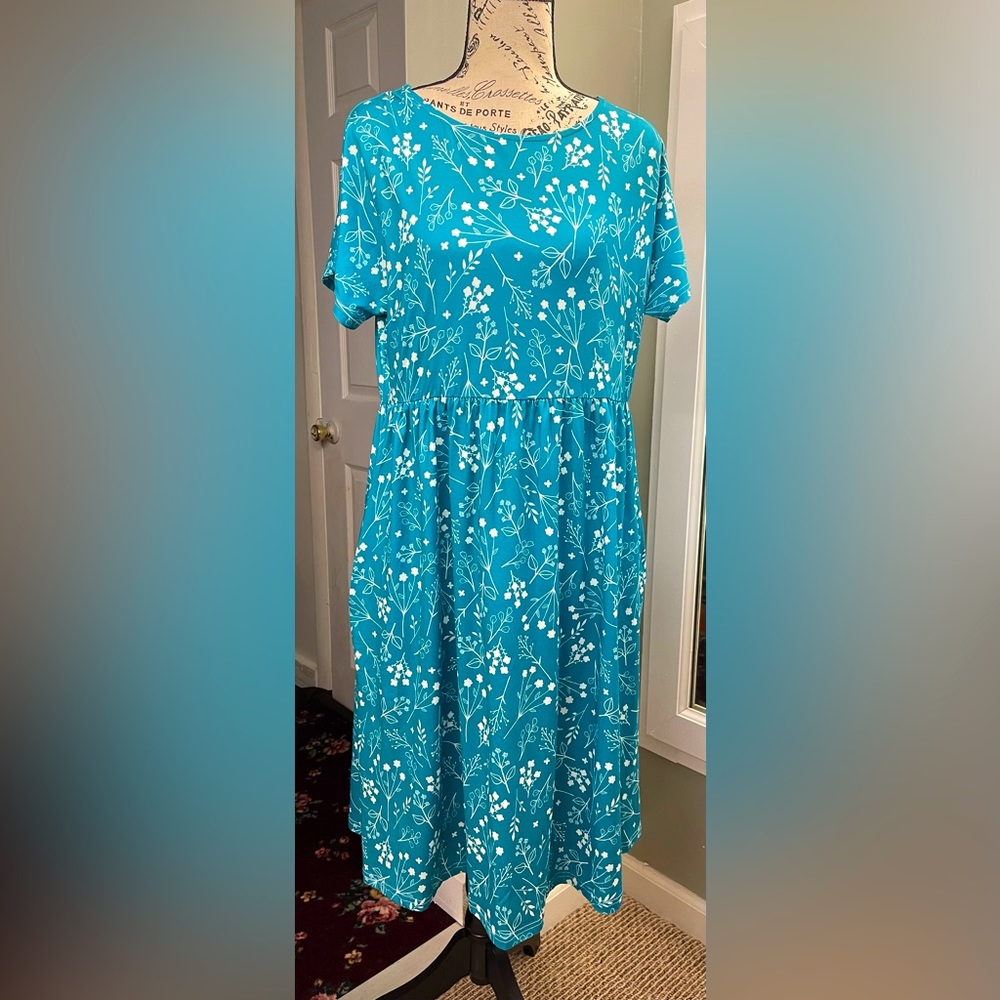 NWT MIDI dress size Large